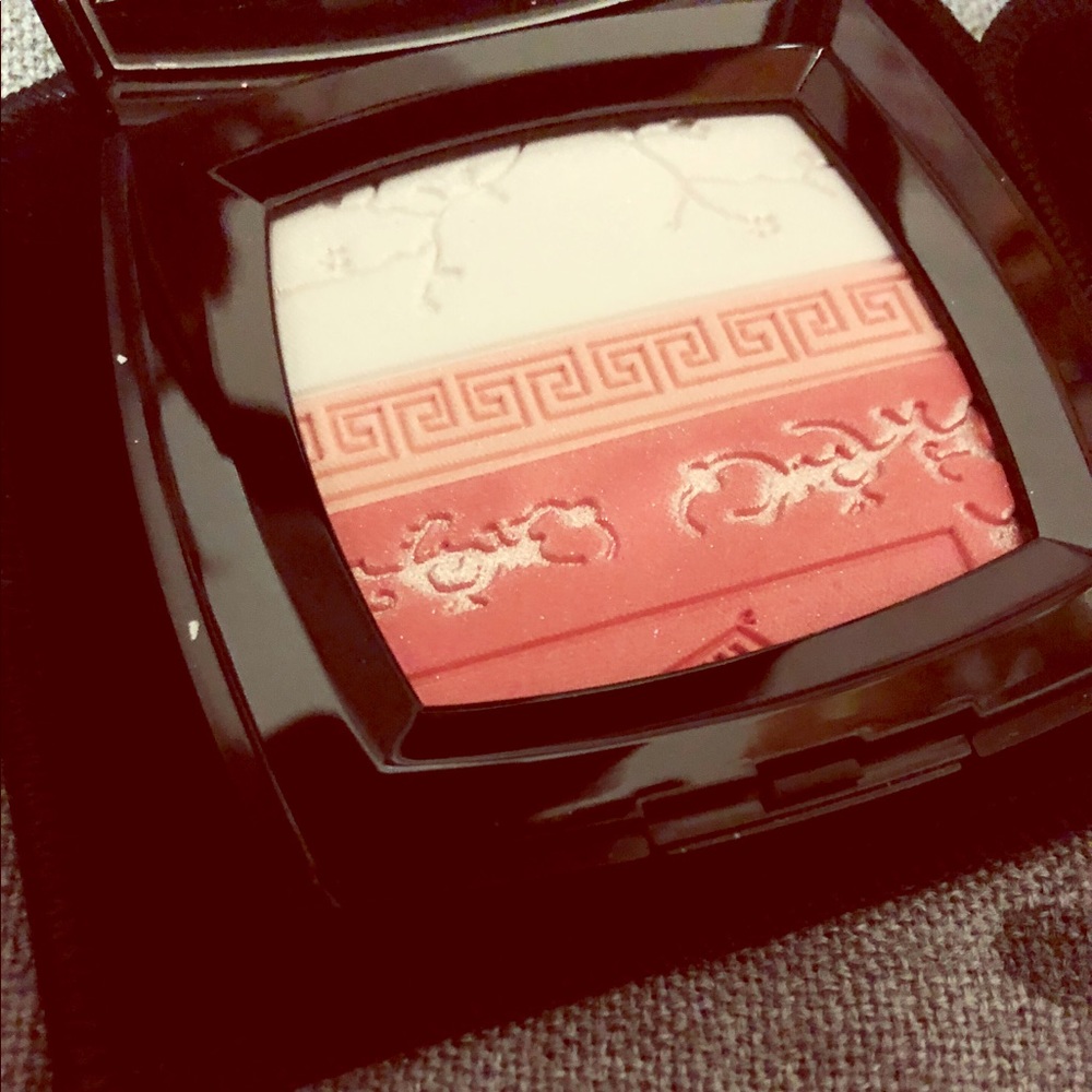 CHANEL PREMIÈRES FLEURS Harmony of Powders